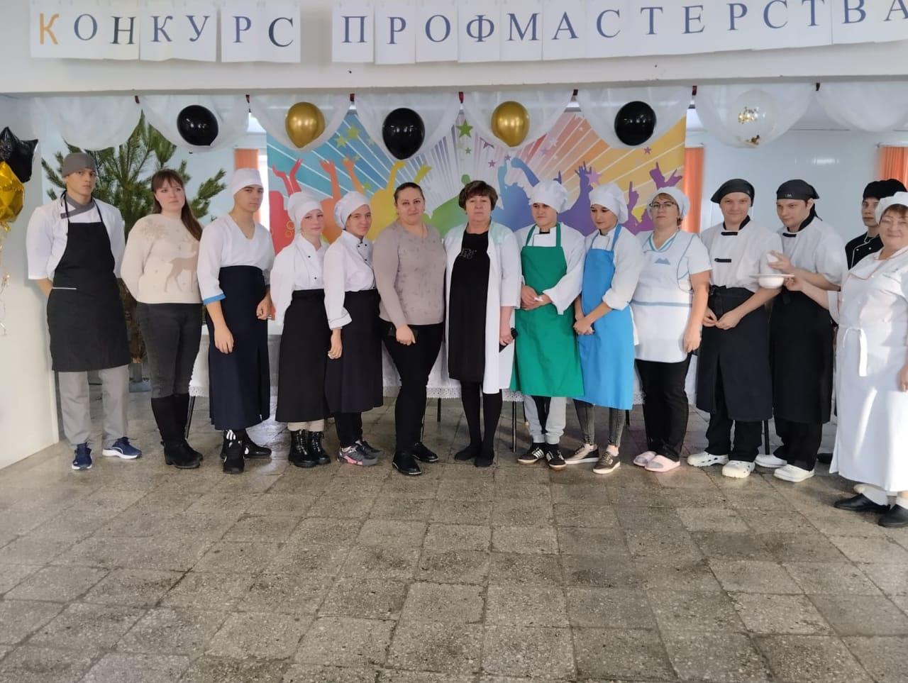 Павловские студенты приняли участие в зональном этапе конкурса профмастерства.