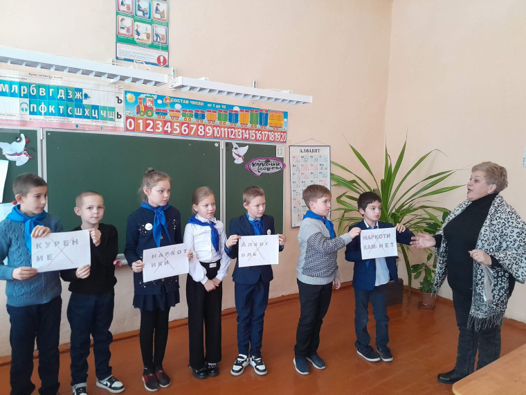 Сотрудники Муратовского СДК и библиотеки провели беседу "Мы здоровью скажем - ДА!". Сотрудники Муратовского СДК и библиотеки провели беседу "Мы здоровью скажем - ДА!".