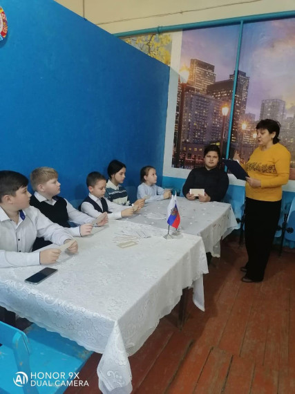 В Евлейском СК провели час информации "Я и мои права". В Евлейском СК провели час информации "Я и мои права".