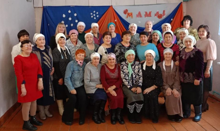 В Тат-Шмалакском СДК состоялись праздничные посиделки ко Дню матери. В Тат-Шмалакском СДК состоялись праздничные посиделки ко Дню матери.