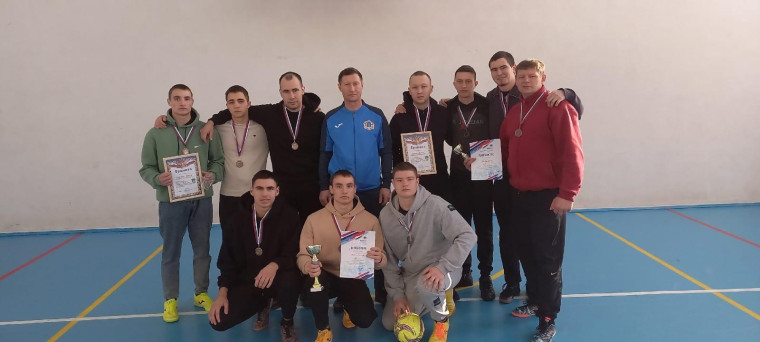 Команда "Кристалл" участвовала в турнире по микрофутзалу в поселке Старая Кулатка.