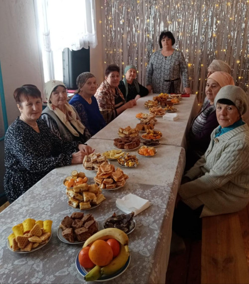 В Татарско-Шмалакском СДК прошло заседание любительского объединения "Золотая середина". В Татарско-Шмалакском СДК прошло заседание любительского объединения "Золотая середина".