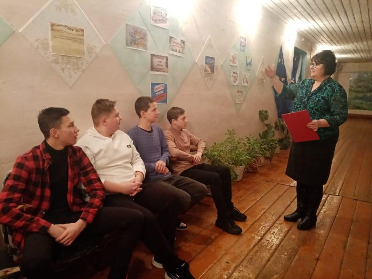 в Тат-Шмалакском СДК провели беседу "Мир без насилия". в Тат-Шмалакском СДК провели беседу "Мир без насилия".