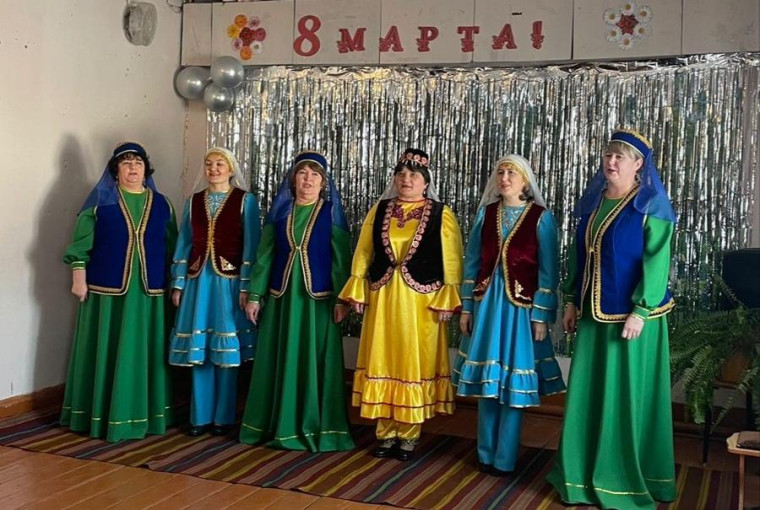 В Тат-Шмалакском сельском клубе провели мероприятие "Как прекрасно быть женщиной". В Тат-Шмалакском сельском клубе провели мероприятие "Как прекрасно быть женщиной".
