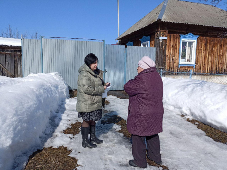 В Павловке продолжает проводиться работа по противопаводковым мероприятиям.