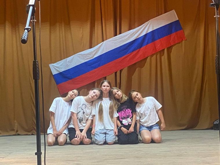 В Октябрьском СДК прошёл концерт. В Октябрьском СДК прошёл концерт.