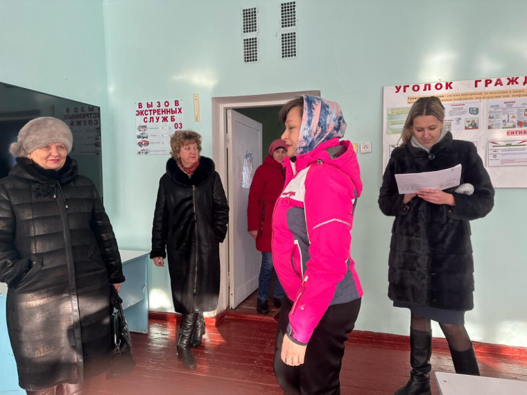 В Павловском районе обследуют избирательные участки.