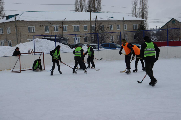 В Павловке состоялся районный турнир с мячом.