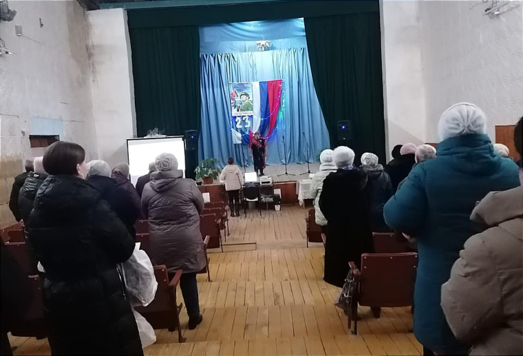 Илюшкинский коллектив выступил на фестивале патриотической песни.