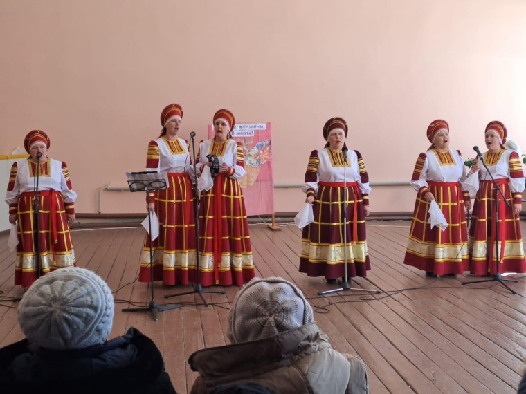 В Шиковском СДК прошёл праздничный концерт.
