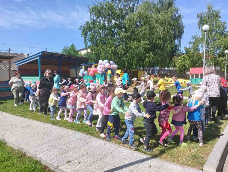 День защиты детей и первый день лета в детском саду № 1 &quot;Золотой Петушок&quot;.
